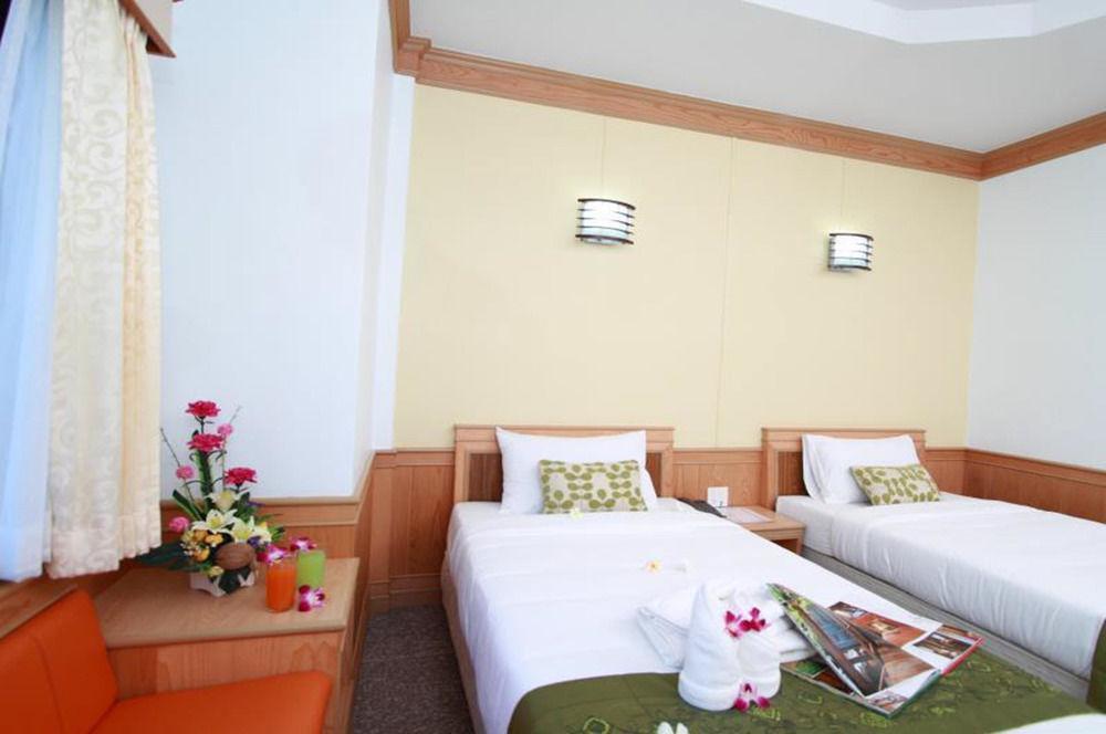 Boom Forest Hotel Hat Yai Buitenkant foto